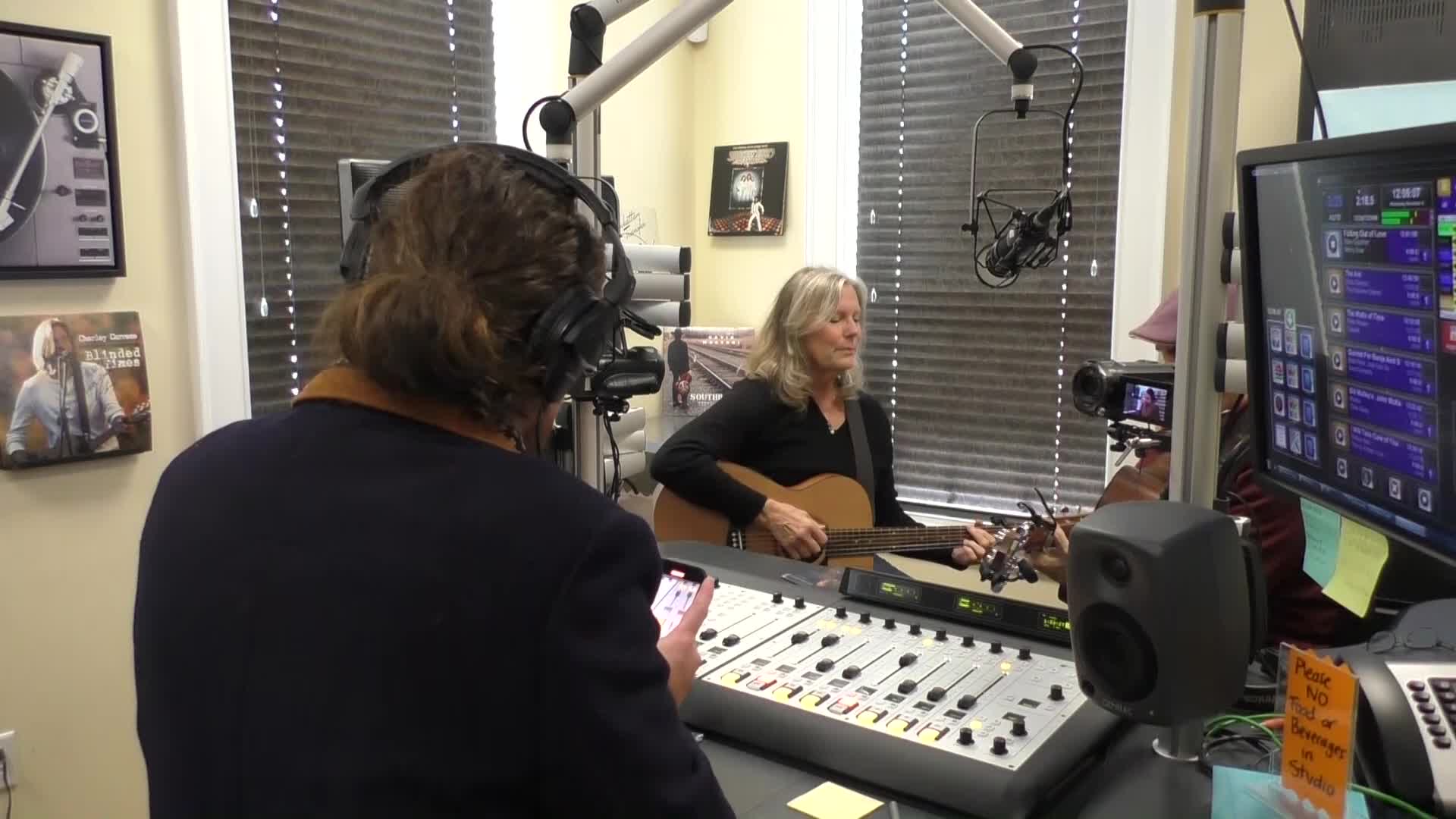 Thumbnail image for Afternoon Drive with Drew Moholland on November 14th 2023