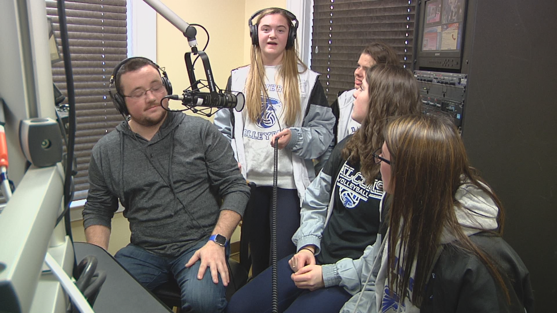 Thumbnail image for Afternoon Drive with Drew Moholland 2019-11-26